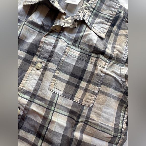 Gymboree Plaid Short Sleeve Button-Up Shirt - Picture 4 of 4